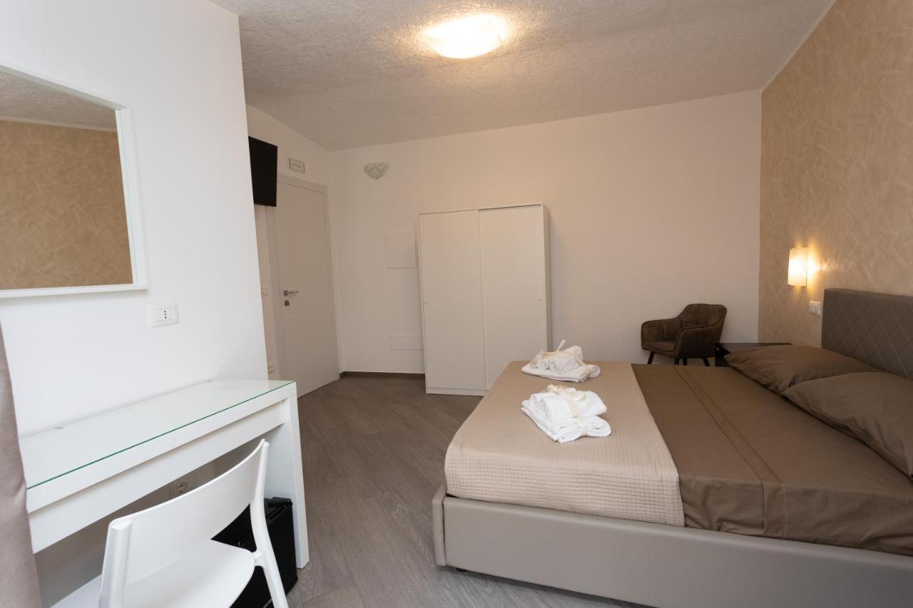 Bed And Breakfast Horizon โตรเปอา ภายนอก รูปภาพ